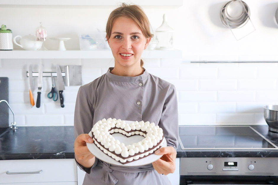 сборка торта сердце