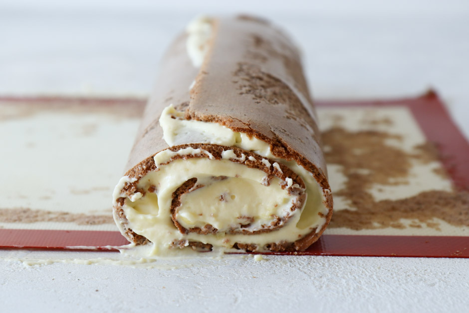 бисквитный рулет сборка