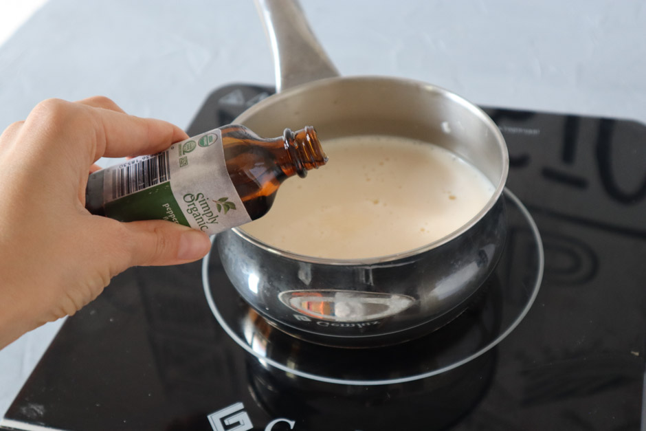 добавляем в в крем экстракт мяты