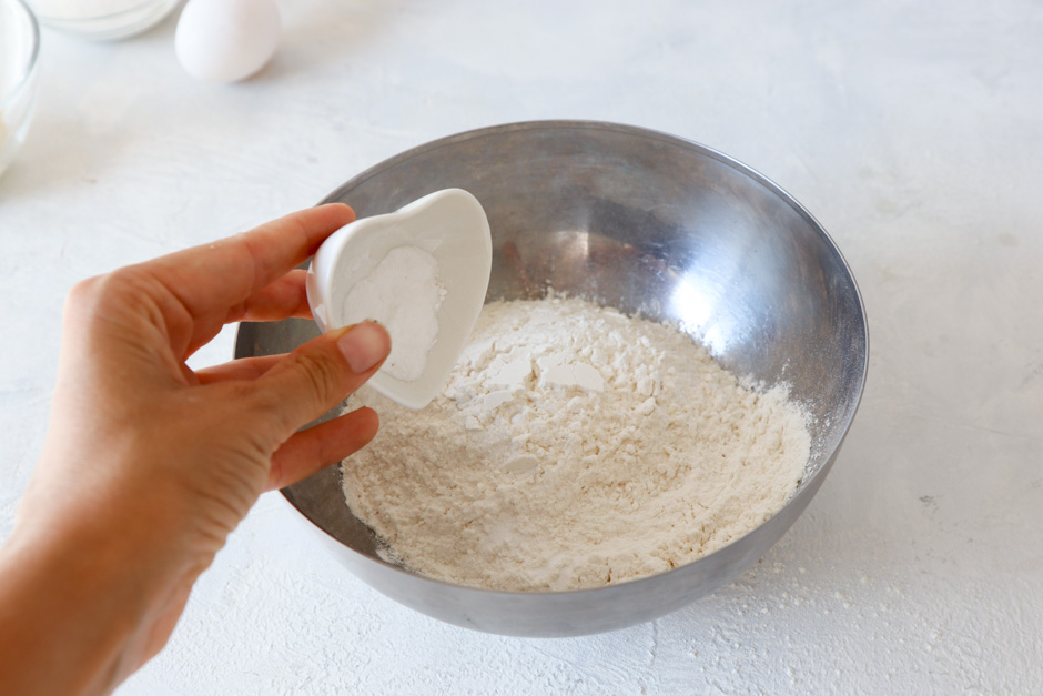 готовим медовые коржи